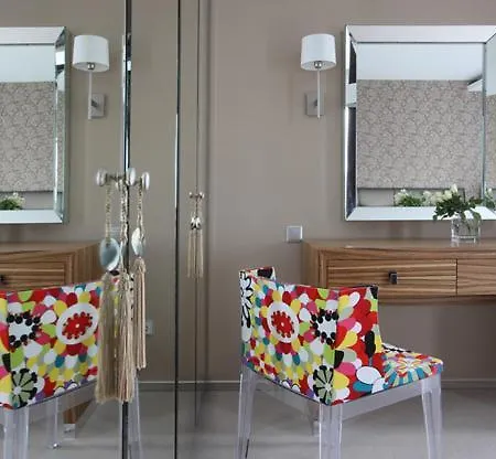 Duplex Apartment *